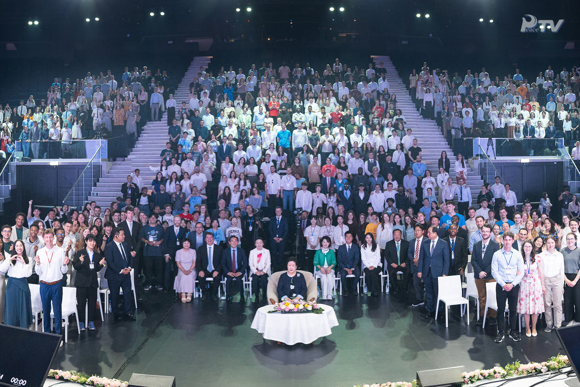 Encuentro con jóvenes europeos (19 de mayo 2024)